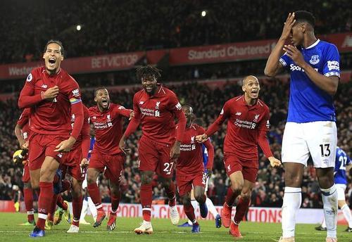  热刺绝杀阿森纳终结对手连胜  